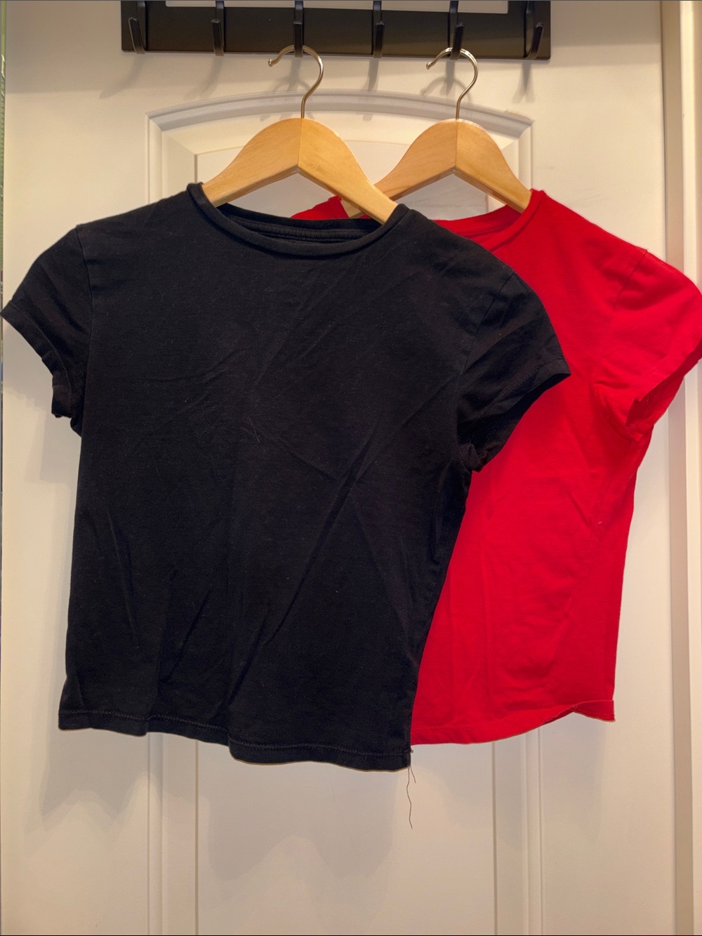 Classic Mid Crop Short Sleeve Tees - Set of 2: Black & Red